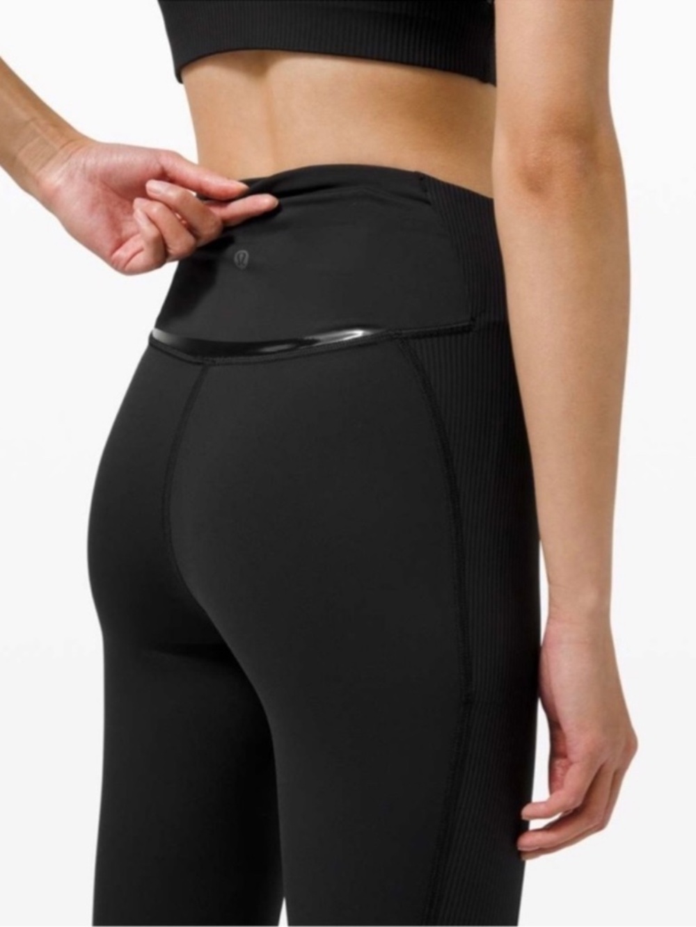 NWOT Lululemon Gloss‎ Trim Run Super High-Rise Tight Black - Picture 2 of 5